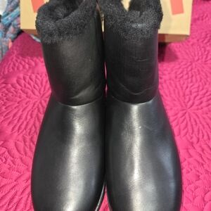 Black Leather Fur-Lined Short Boots